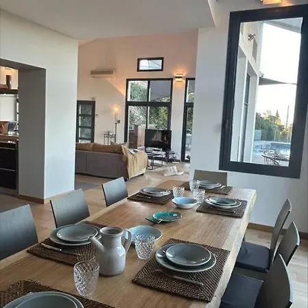 Embrassez La Mediterranee A 360° Sète